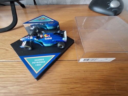 Red bull diecast - 1:43,